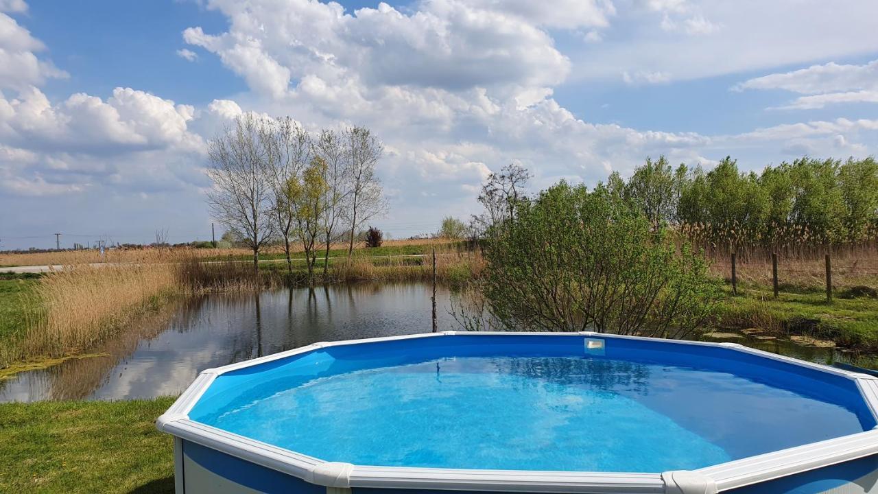 Villa Etno Salas - Etno Ranch - Seosko Turisticko Domacinstvo à Palić Extérieur photo