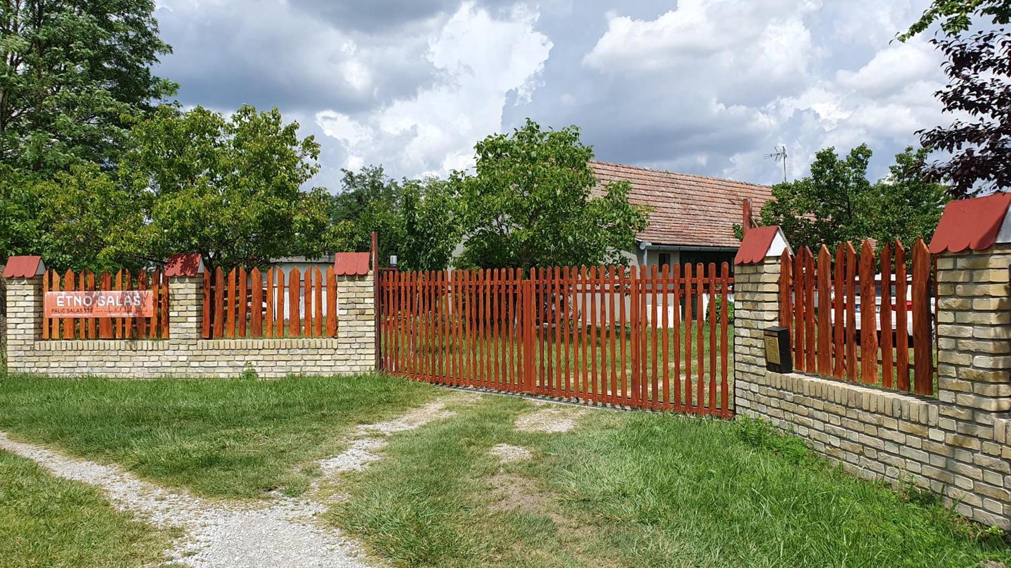 Villa Etno Salas - Etno Ranch - Seosko Turisticko Domacinstvo à Palić Extérieur photo